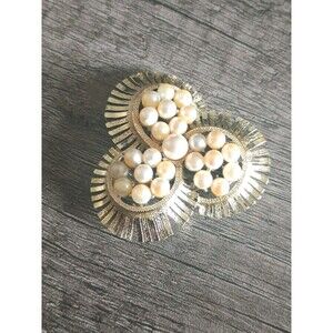 Coro Sunburst Faux Pearl Cluster Vintage Gold Tone Brooch